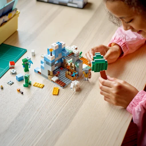Đồ Chơi Lắp Ráp Đỉnh Núi Băng Giá LEGO MINECRAFT 21243 - Ảnh 4