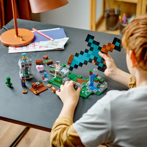 Đồ Chơi Lắp Ráp Tiền Đồn Cất Giữ Kiếm Kim Cương LEGO MINECRAFT 21244 - Ảnh 7