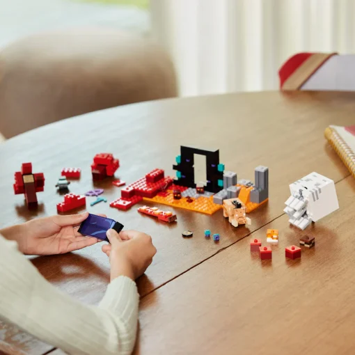 Đồ chơi lắp ráp Cuộc phục kích cổng địa ngục Nether LEGO MINECRAFT 21255 - Ảnh 8
