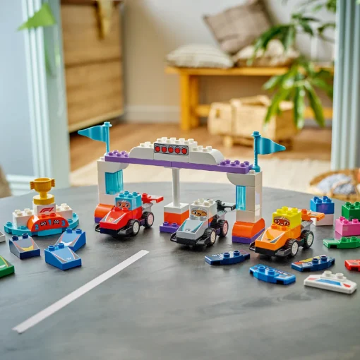 Đồ Chơi Lắp Ráp Cuộc Đua Xe Kỳ Thú LEGO DUPLO 10445 - Ảnh 8