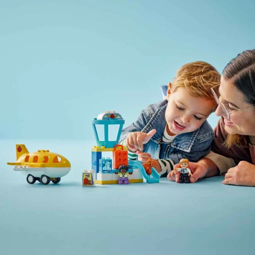 Đồ Chơi Lắp Ráp Sân Bay Đầu Tiên Của Bé LEGO DUPLO 10443 - Ảnh 6