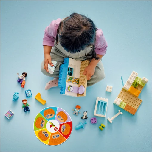 Đồ Chơi Lắp Ráp Phòng Khám Bác Sĩ LEGO DUPLO 10449 - Ảnh 5