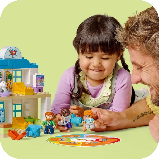Đồ Chơi Lắp Ráp Phòng Khám Bác Sĩ LEGO DUPLO 10449 - Ảnh 7