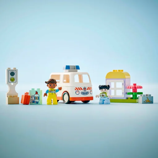 Đồ Chơi Lắp Ráp Xe Cứu Thương & Tài Xế LEGO DUPLO 10447 - Ảnh 10