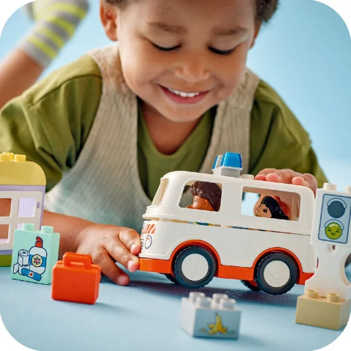 Đồ Chơi Lắp Ráp Xe Cứu Thương & Tài Xế LEGO DUPLO 10447 - Ảnh 9